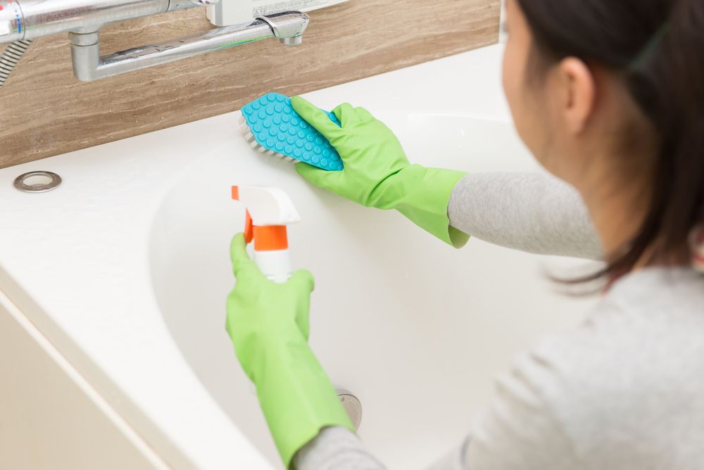 Mould in Your Bathroom? - Amity Environmental - Mold Removal Experts
